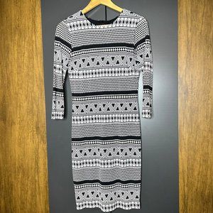 Black & White Colorblock Sheath Dress with Long Sleeves